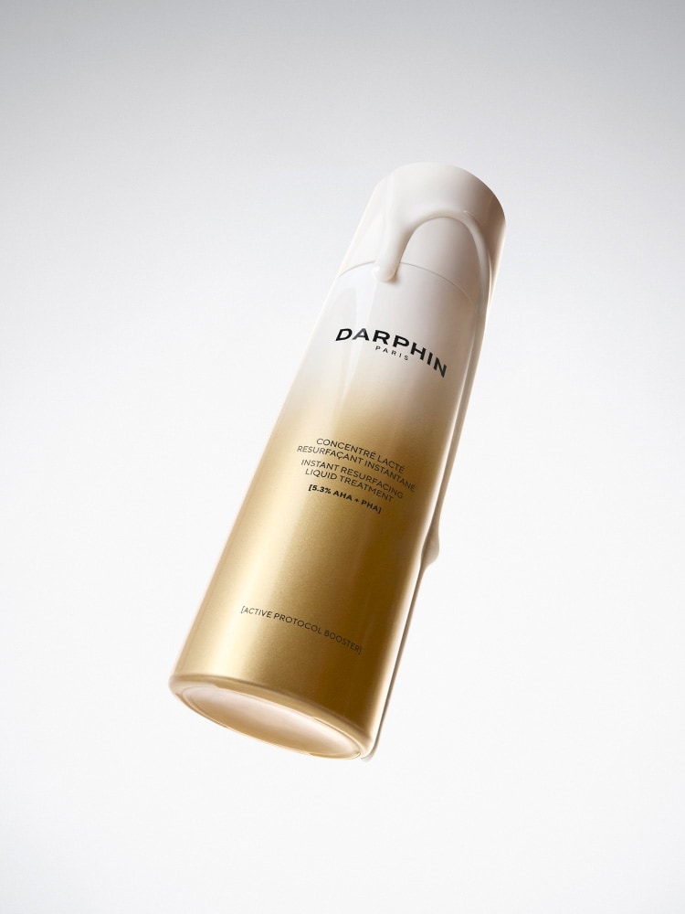 INSTANT RESURFACING LIQUID TREATMENT A concentrated resurfacing liquid treatment to help dissolve pore-clogging buildup and reveal a smoother, more luminous and youthful-looking complexion. As light as an essence, as potent as a serum. For visibly transformative results.